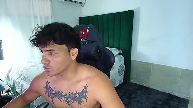 Snapshot of man_dur07 chatting on February 18, 2026, 9:22 pm man dur07 online show from February 18, 2026, 9:22 pm