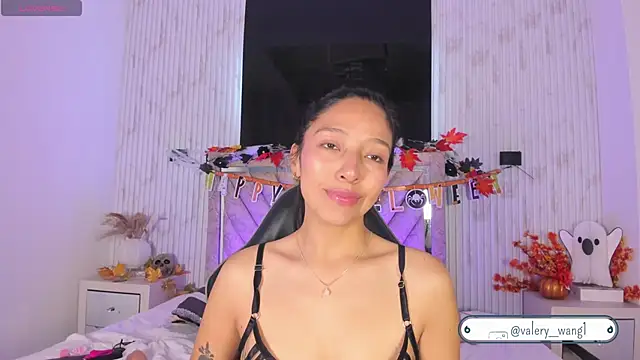 Valery wang online show from November 3, 2025, 12:06 pm