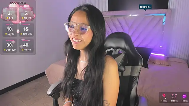 Valery wang online show from November 26, 2025, 11:44 am