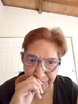 Snapshot of florecita69 chatting on December 1, 2025, 2:33 pm florecita69 online show from December 1, 2025, 2:33 pm