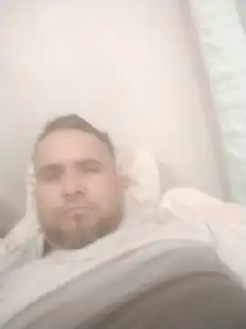 Snapshot of estuker22 chatting on February 22, 2026, 8:18 pm estuker22 online show from February 22, 2026, 8:18 pm