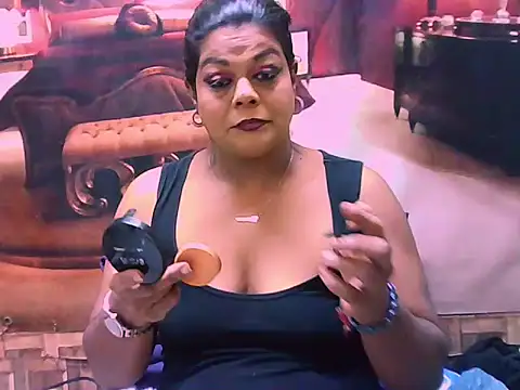 Snapshot of indianCherryPie chatting on April 29, 2026, 6:39 am indianCherryPie online show from April 29, 2026, 6:39 am