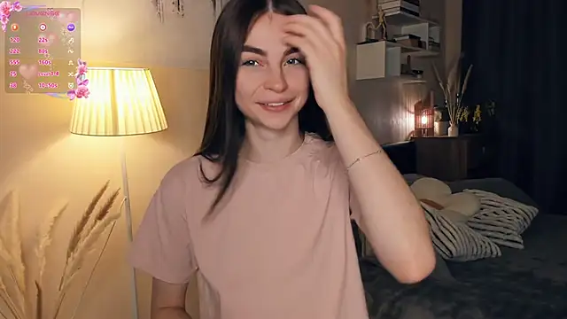 MaryJacksoon online show from November 15, 2025, 7:49 am