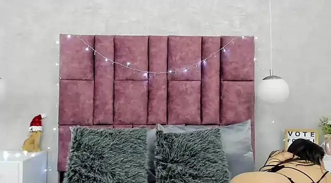 CelesteDash online show from December 17, 2024, 3:28 pm