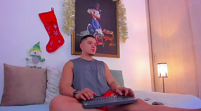 Snapshot of CHIRS_MORGANS chatting on December 17, 2024, 3:28 am CHIRS MORGANS online show from December 17, 2024, 3:28 am