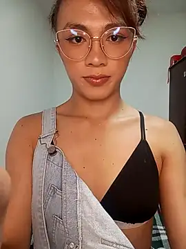 Snapshot of giuliana_andrade chatting on February 18, 2025, 4:59 pm giuliana andrade online show from February 18, 2025, 4:59 pm