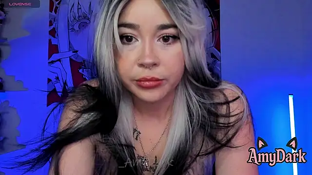 AmyDark online show from May 10, 2026, 11:32 pm
