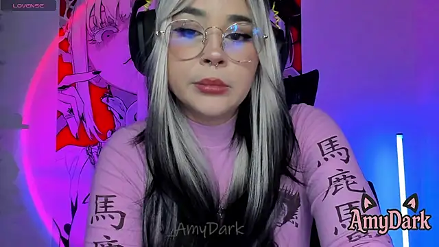  AmyDark online show from May 13, 2026, 9:33 pm