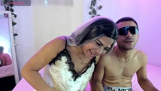 catalina and roger online show from October 26, 2025, 4:24 pm