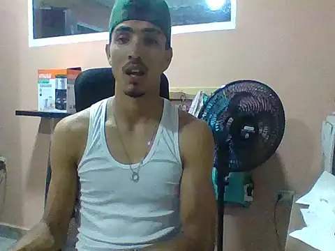 Snapshot of jeremy_scott chatting on October 29, 2025, 1:52 am jeremy scott online show from October 29, 2025, 1:52 am