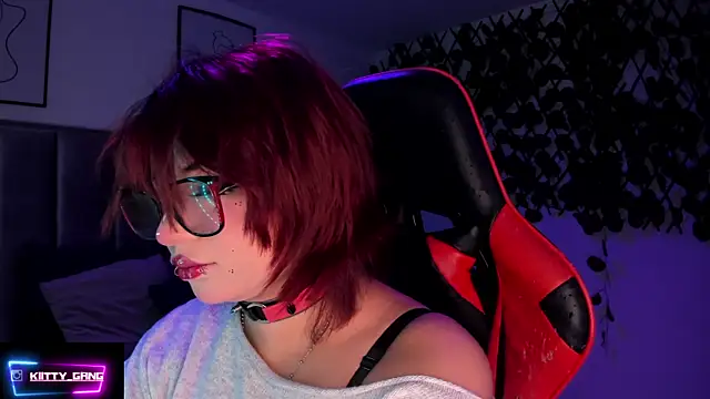 Kitty Gang online show from October 15, 2025, 2:01 am