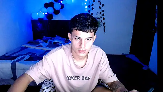 freddy romas online show from November 3, 2025, 2:02 am