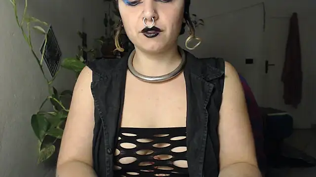 kinkyspirali online show from October 10, 2025, 7:57 pm