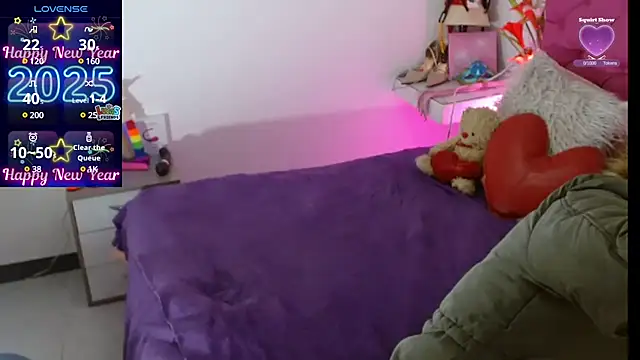 AlexaFontana online show from January 28, 2025, 10:45 am