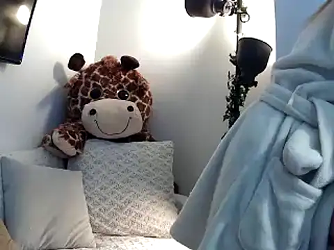 mysterymel online show from March 1, 2025, 2:02 pm