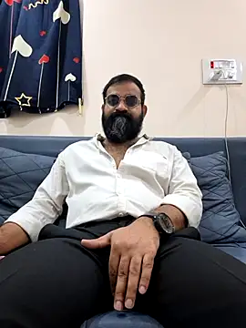 Fun Guuy online show from February 3, 2026, 2:21 am