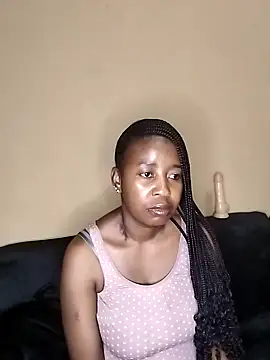 queenbboobs online show from October 15, 2025, 7:03 pm