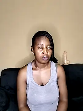 queenbboobs online show from October 24, 2025, 7:10 pm