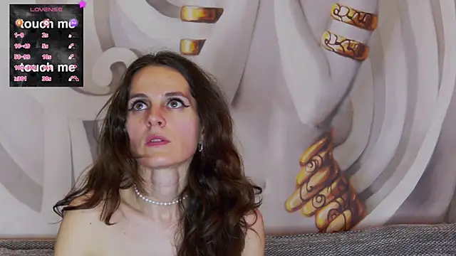 hailey peach online show from February 22, 2025, 3:34 am