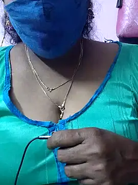 mallu-sumi online show from November 2, 2025, 10:23 pm