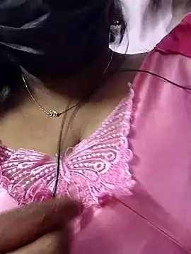 mallu-sumi online show from November 30, 2025, 6:12 pm