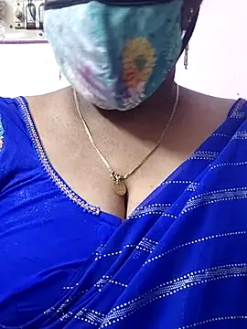 Snapshot of mallu-sumi chatting on July 16, 2026, 6:14 pm mallu-sumi online show from July 16, 2026, 6:14 pm