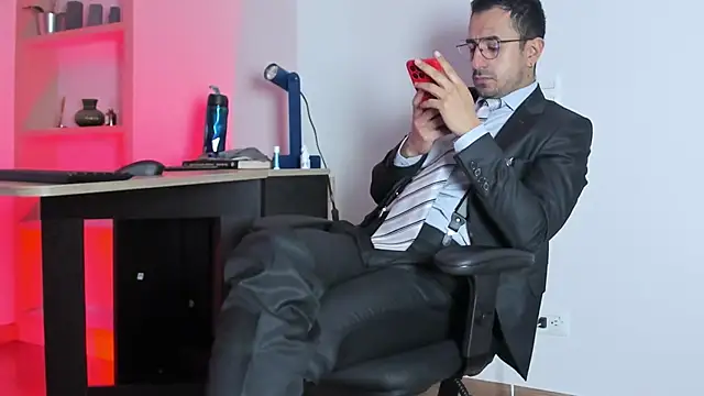 Snapshot of pablo-rincon95 chatting on February 13, 2025, 2:42 pm pablo-rincon95 online show from February 13, 2025, 2:42 pm