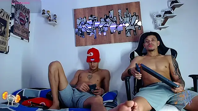 Friendsofeverything  online show from March 10, 2026, 2:44 pm