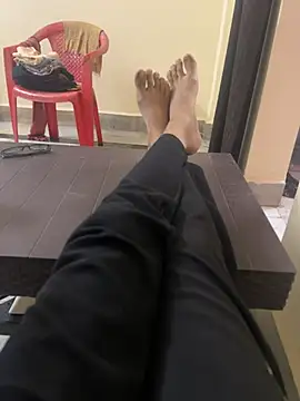 Privateseducer online show from December 4, 2025, 1:20 pm