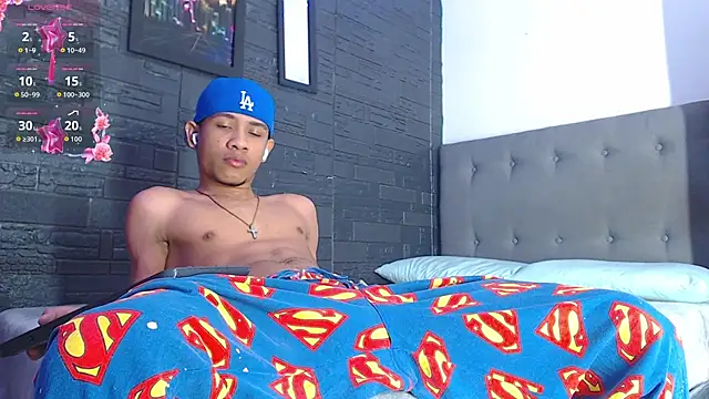 Romancartier 1 online show from October 17, 2025, 11:02 am