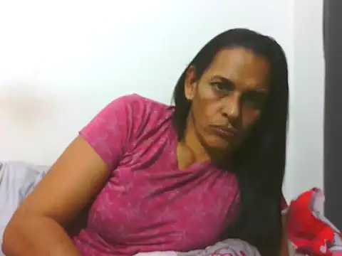 latinbrunettet online show from February 25, 2026, 1:10 pm