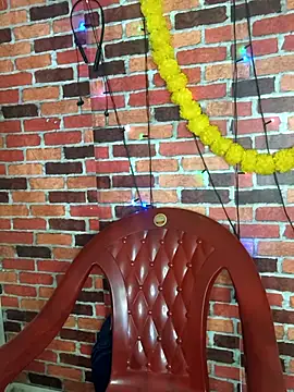 PeaCoooock online show from March 6, 2026, 4:47 pm