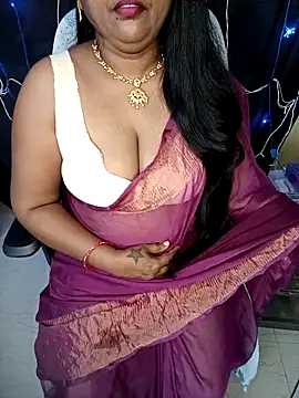 Snapshot of honey-sexy chatting on February 16, 2025, 9:59 am honey-sexy online show from February 16, 2025, 9:59 am