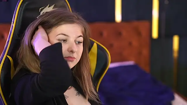 Inessa Song online show from March 7, 2025, 5:49 pm