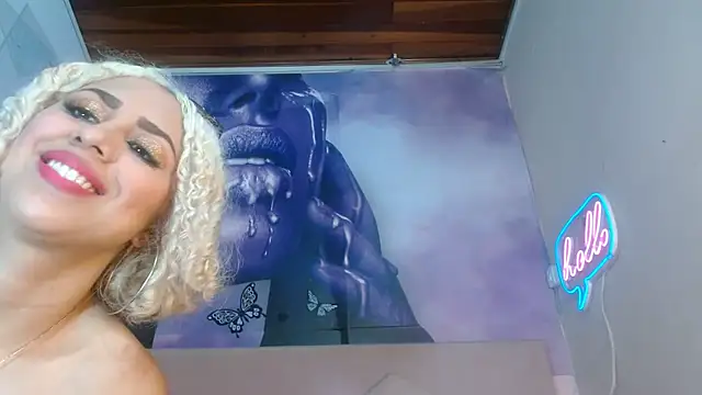 Lucy White   online show from January 2, 2025, 5:46 am