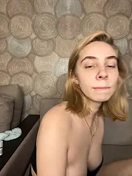 Snapshot of Kitty_Katrine chatting on October 25, 2025, 1:29 pm Kitty Katrine online show from October 25, 2025, 1:29 pm