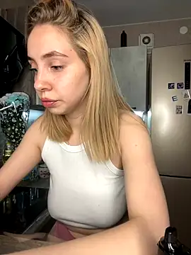 Kitty Katrine online show from December 3, 2025, 5:11 pm