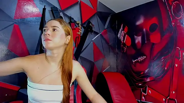 Hana and Zeta online show from December 17, 2025, 12:22 pm