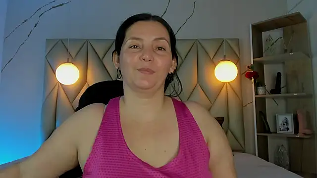 angelswets online show from February 8, 2026, 1:03 pm