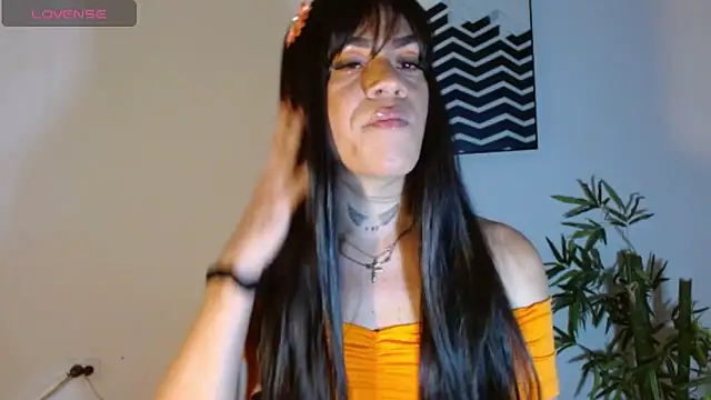 KamilaParrisx online show from May 27, 2026, 3:47 am