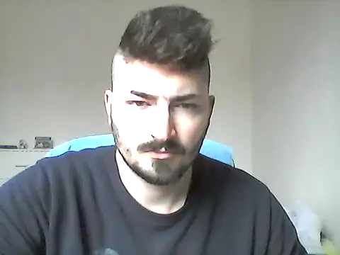 Snapshot of Hkl95555 chatting on December 13, 2024, 1:01 pm Hkl95555 online show from December 13, 2024, 1:01 pm