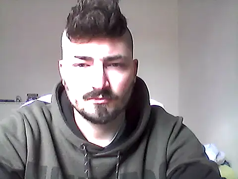 Snapshot of Hkl95555 chatting on December 25, 2024, 12:47 pm Hkl95555 online show from December 25, 2024, 12:47 pm