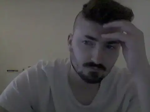 Snapshot of Hkl95555 chatting on September 18, 2025, 11:29 pm Hkl95555 online show from September 18, 2025, 11:29 pm