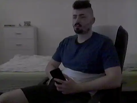 Snapshot of Hkl95555 chatting on October 13, 2025, 11:16 pm Hkl95555 online show from October 13, 2025, 11:16 pm