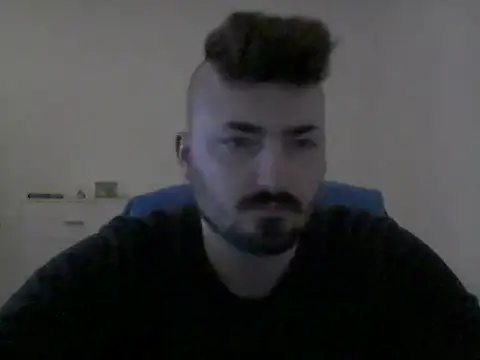 Snapshot of Hkl95555 chatting on October 24, 2025, 11:01 pm Hkl95555 online show from October 24, 2025, 11:01 pm