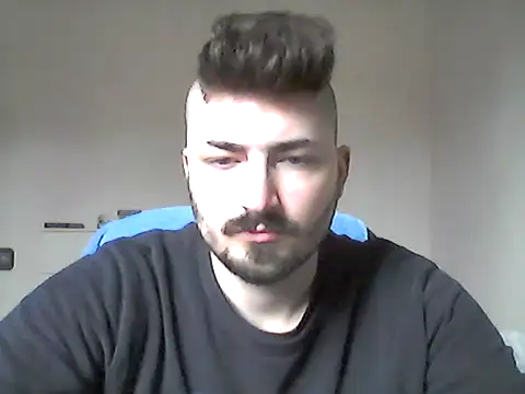 Snapshot of Hkl95555 chatting on October 30, 2025, 1:23 pm Hkl95555 online show from October 30, 2025, 1:23 pm