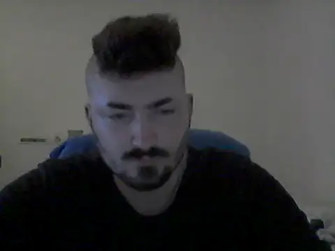 Snapshot of Hkl95555 chatting on November 4, 2025, 12:54 am Hkl95555 online show from November 4, 2025, 12:54 am