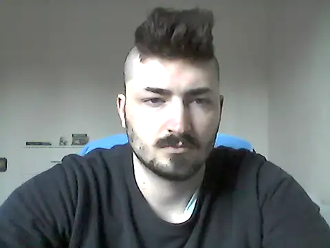 Snapshot of Hkl95555 chatting on November 6, 2025, 3:13 pm Hkl95555 online show from November 6, 2025, 3:13 pm