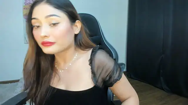 Snapshot of GoddessAnna chatting on February 13, 2025, 4:50 pm GoddessAnna online show from February 13, 2025, 4:50 pm