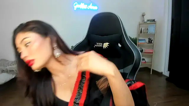 Snapshot of GoddessAnna chatting on March 19, 2025, 9:58 pm GoddessAnna online show from March 19, 2025, 9:58 pm